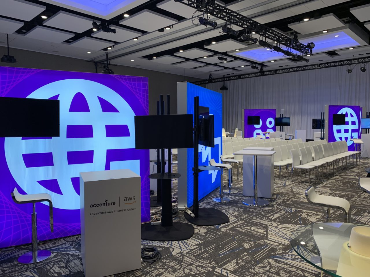 Expressive Structures Provides Custom Light Boxes for Chicago Corporate Event Expressive